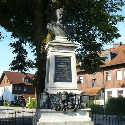 Knig Ludwig II. Denkmal in Zorneding