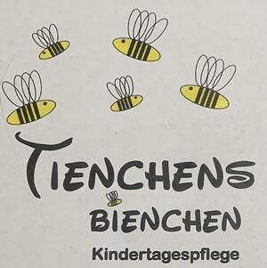 Logo Tienchens Bienchen - 5 Bienen und der geschwungene Schriftzug Tienchens Bienchen Kindertagespflege